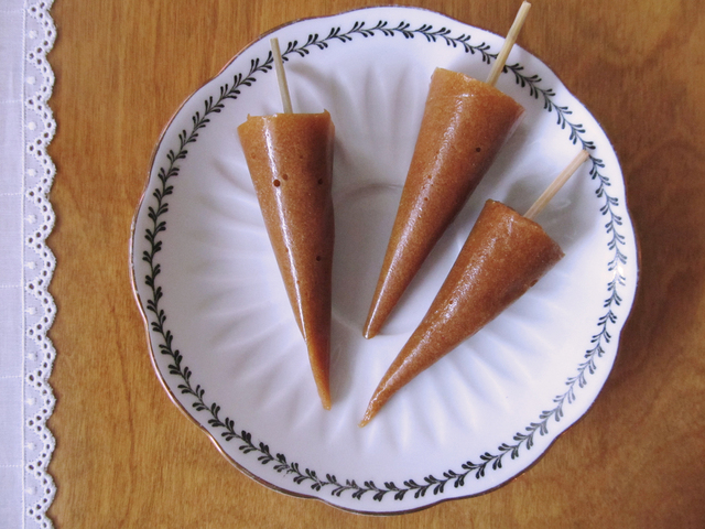Kuusenkerkkänekut – Spruce Tip Candy Cones
