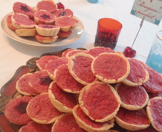 Punajuuripiirakat/Beetroot pies