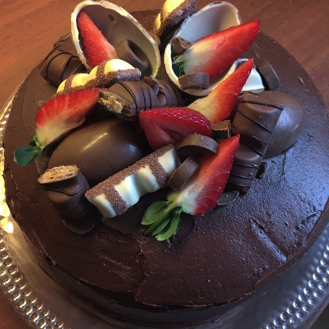 Kinder Chocolate Cake