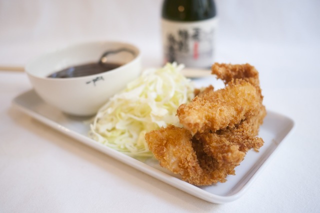 Chicken katsu - japanilaiseen tapaan friteeratut kanapalat