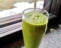 MAANANTAI-AAMUN ANANASVIHERSMOOTHIE