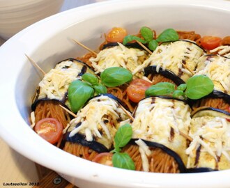 Spagettitäytteiset munakoisokääröt (vege) - Spagetitäidisega baklazaanirullid (vege)