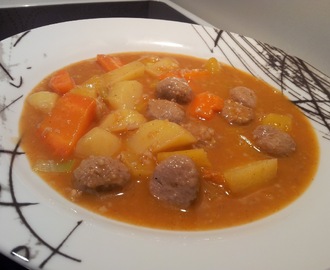 Grønnsakssuppe med boller