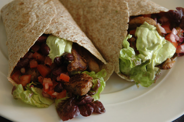 Fajitas med guacomole og salsa pico de gallo