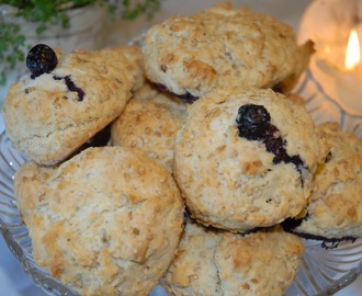 Scones med blåbær