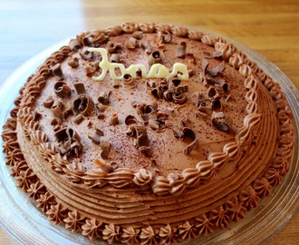 Anne Kaths sjokoladekake med lys sjokoladekrem