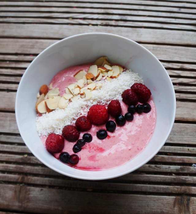 Lavkarbo frokost tips: smoothie bowl