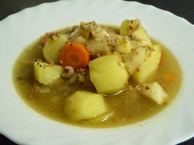 Tonfisksoppa med potatis och rotfrukter