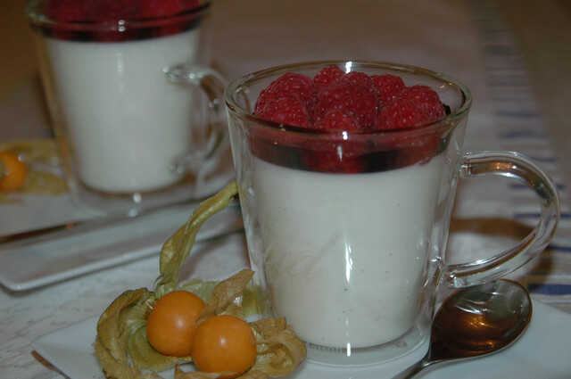 Panna cotta med kesam