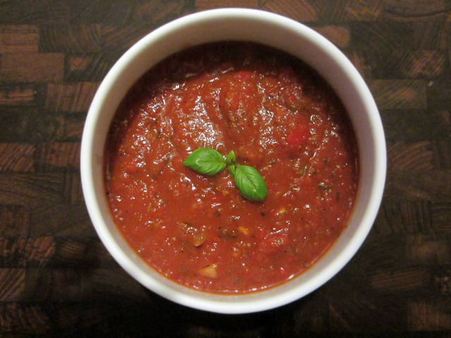 Hjemmelavet cremet tomatsauce