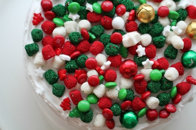 Christmas style Pure Vanilla Cake &Vanilla Bean Frosting