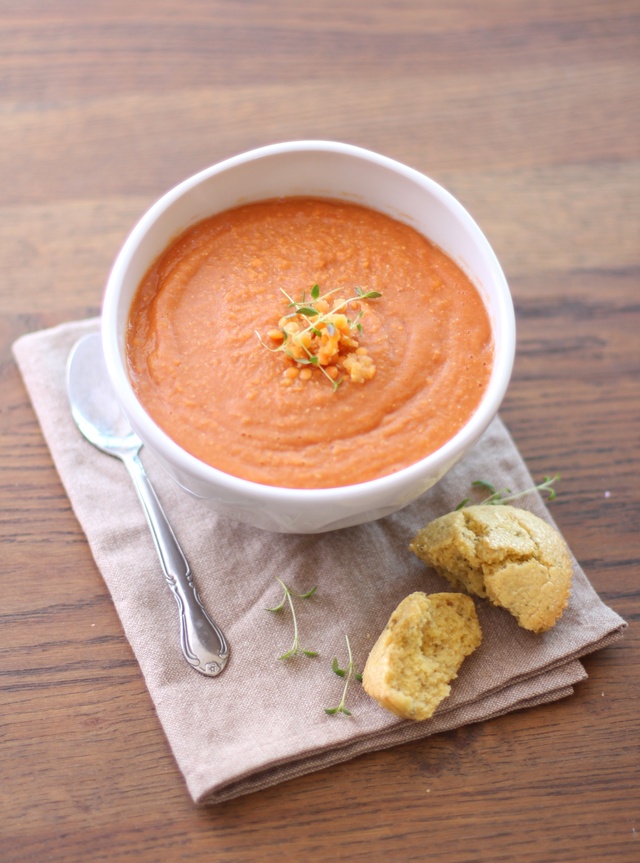 Linsesuppe med ferske rundstykker