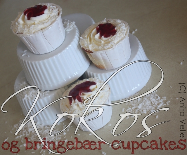 Coconut- and raspberry cupcakes