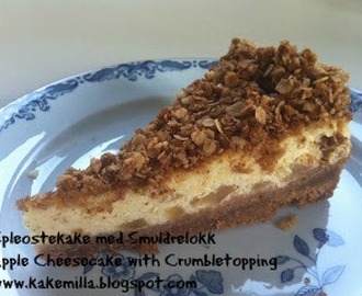 Epleostekake med Smuldrelokk / Apple Cheesecake with Crumbletopping