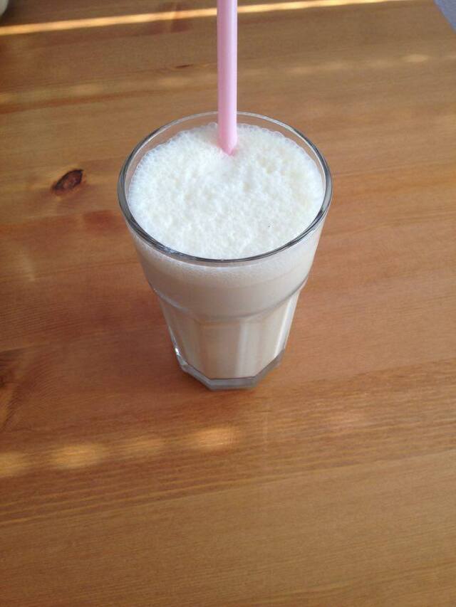 Easy and good banana milkshake