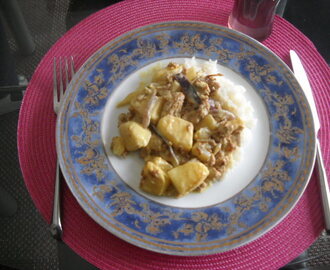 Ny middagsrett - svin kjøttdeig med epler og ananas