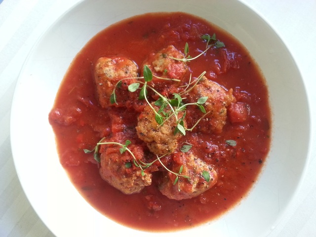 Everyday Dinner: Turkey & Chicken Meatballs with Tomato Sauce & Fresh Thyme...
