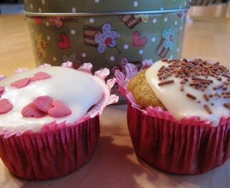 Glutenfrie "banoffee cupcakes" med glasur