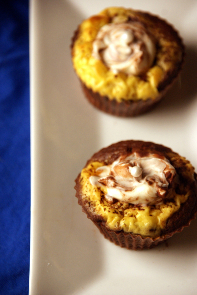 BROWNIE OSTEKAKE MUFFINS