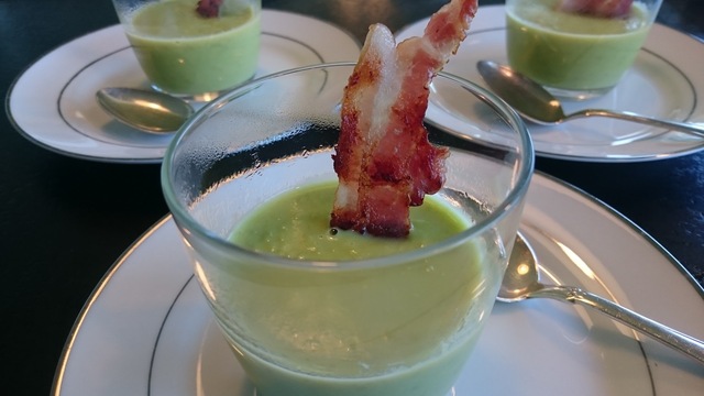 GRØNN SUPPE M/BACON