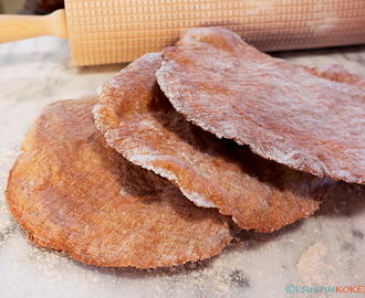 Havreknekkebrød med surdeig