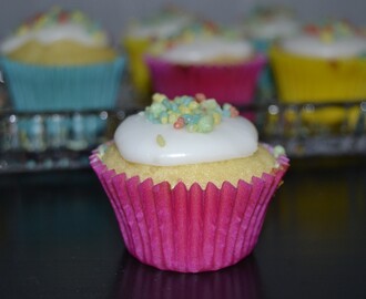 Møllerens mini-muffins med popping topping :)