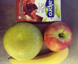 Fruktfrokost og plantemelk