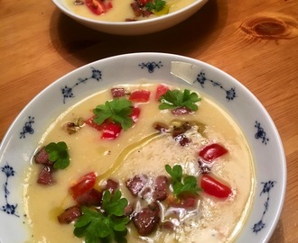 Selleri- og persillerotsuppe med epler