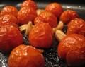 Cherrytomater, ovnsbakt med hvitløk