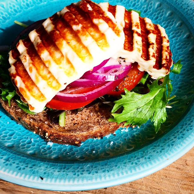 Grillet halloumi