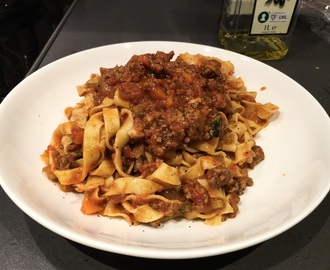 Fettuccine Alla Bolognese