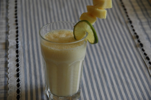 Mango og ananas smoothie