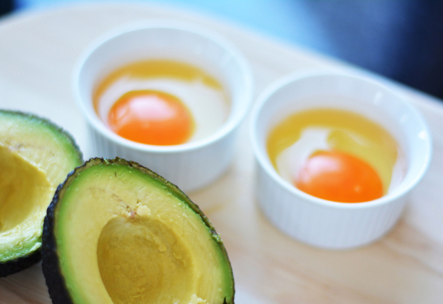 Lunsjtips: Bakt avocado med egg