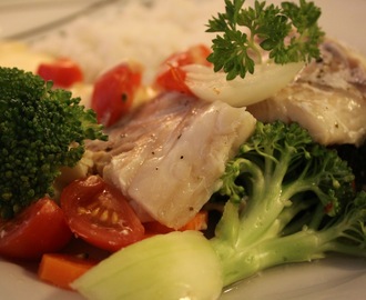 Ovnsbakt torsk med grønnsaker
