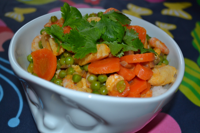 Sommercurry med torsk og reker