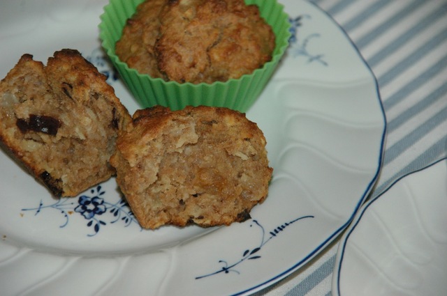 Muffins med eple og havregryn