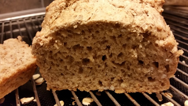 Glutenfritt brød med toro grov blanding.