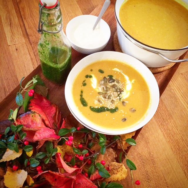 Gresskarsuppe med chili, ingefær og lune krydder