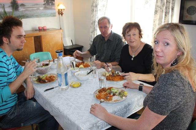 lakse"pinner" med brokkolimos og sandefjordsmør +