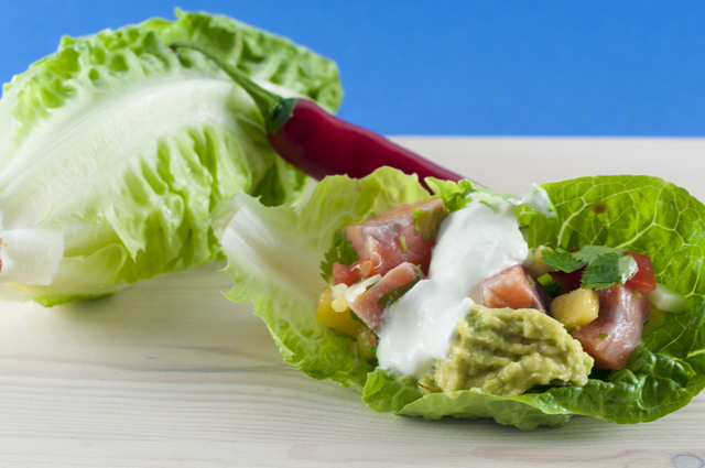 Hverdagsmat – Laksetaco ceviche med salatbladlefse