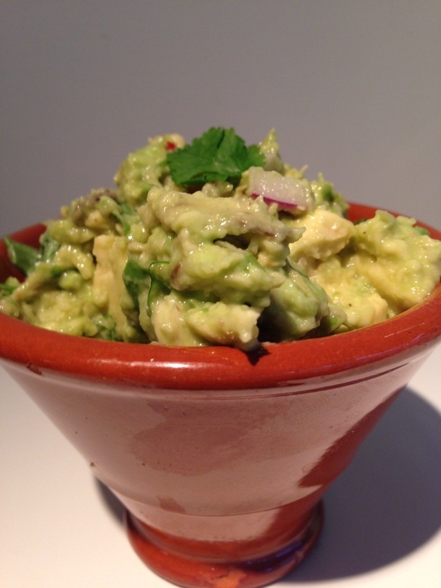 Sunn Spicy Raw Guacamole – Oppskrift