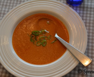 Grønnsakssuppe med tomat