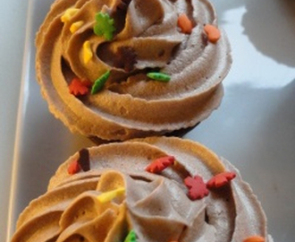 Sjokolade Cupcakes med luftig smørkrem