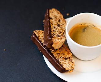 Biscotti med ingefær og sjokolade