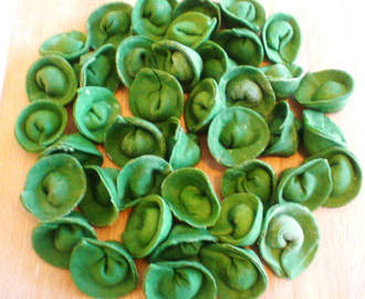 Hjemmelaget grønn tortellini