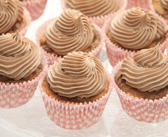 Nutella cupcakes med nutella frosting