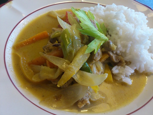 Svinewok med currypaste