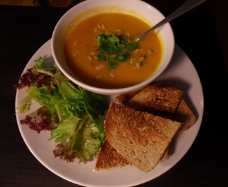 Gulrotsuppe med chilli og ingefær