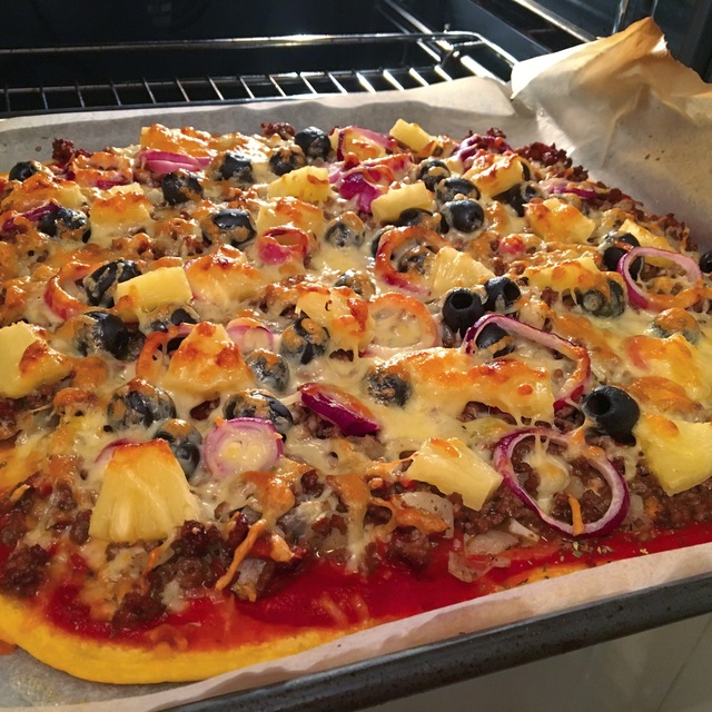 Kikertmel-bonanza fortsetter: Slik lager du superdigg pizzabunn uten hvetemel