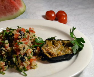 Gratinerad aubergine & tabbouleh med svarta bönor